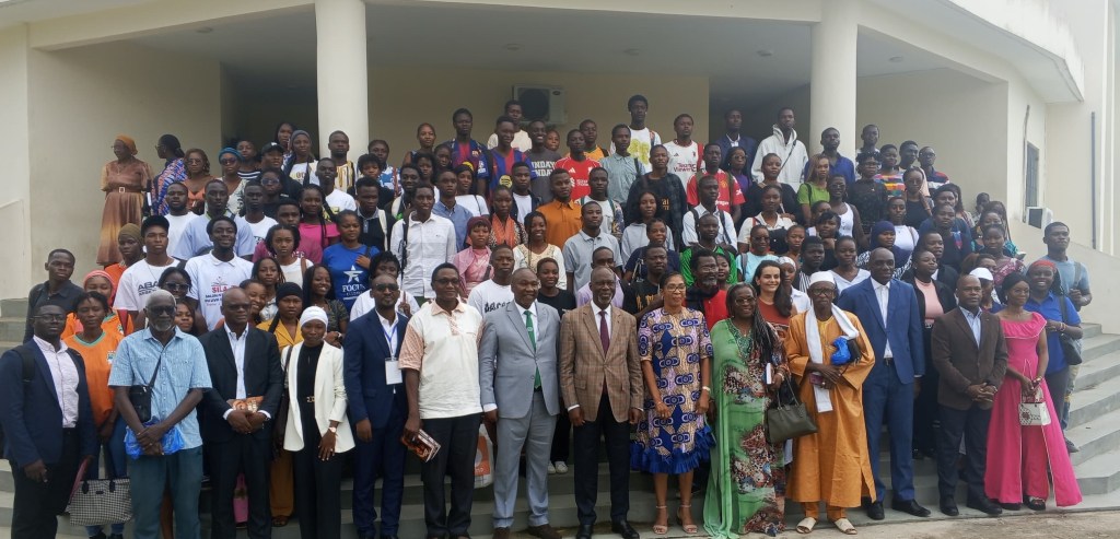 Maurice Kouakou Bandaman à l&rsquo;honneur : écrire, c&rsquo;est se&nbsp;libérer