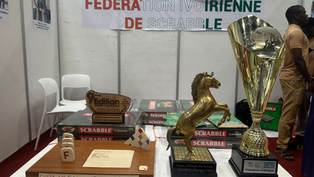 Au SILA, les champions ivoiriens des mots exposent leurs&nbsp;trophées